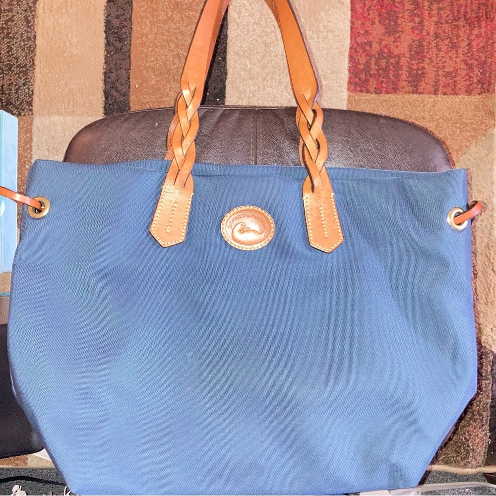 Dooney & Bourke Navy and Tan Tote vintage bag